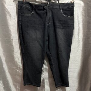 Elegant Black Studded Capris